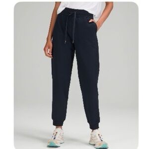 Women’s True Navy Scuba highrise french terry Lululemon Jogger